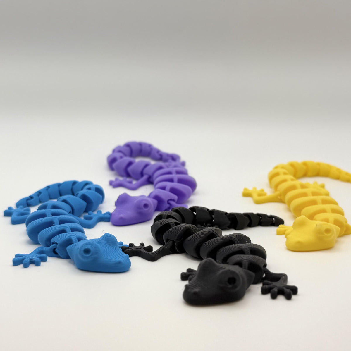 3D printed articulated flexi lizard cat toy — view 4