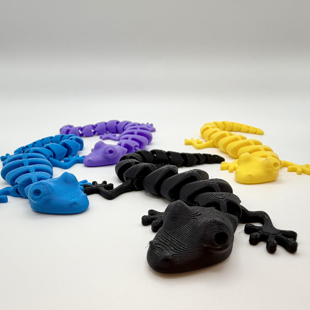 3D printed articulated flexi lizard cat toy — view 2